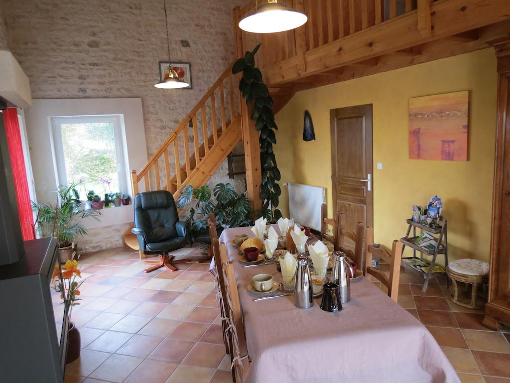 Saint-Aubin-la-Plaine L'Aubinoise Bed & Breakfast エクステリア 写真