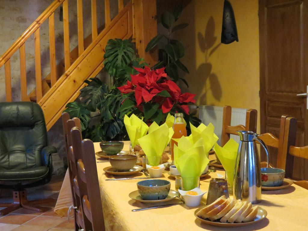 Saint-Aubin-la-Plaine L'Aubinoise Bed & Breakfast エクステリア 写真